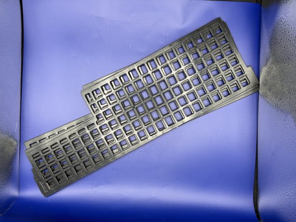 (4) plastic can shims designed for Dixie Narco 501E, 522E, and 600E double‑column vending machines.